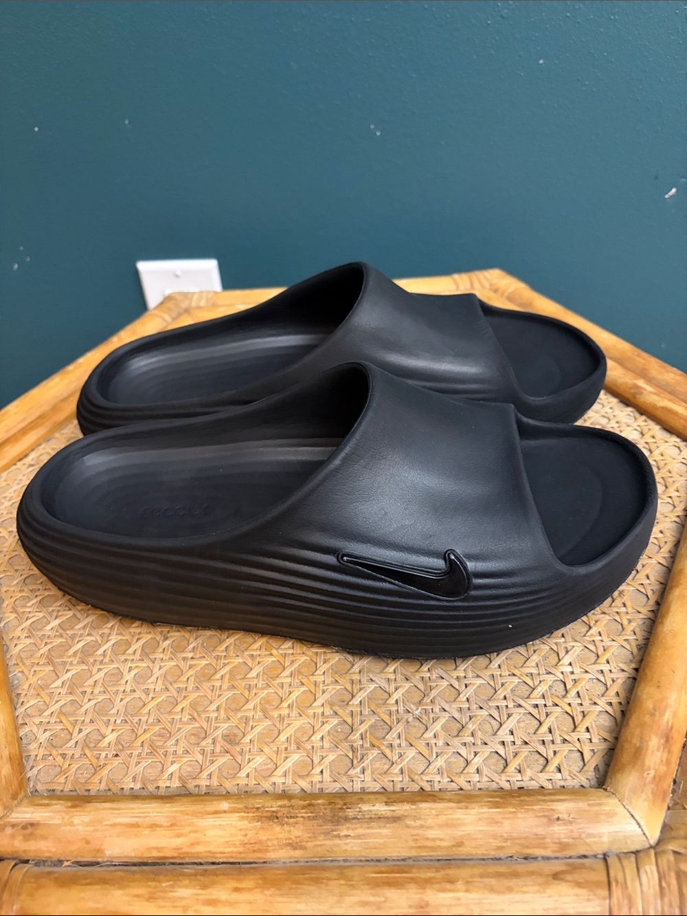 Nike Men’s Black Ribbed Platform Slide Sandals